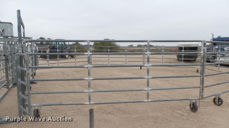 image for item DV9212 WW Livestock Systems corral
