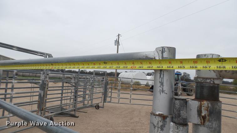 image for item DV9212 WW Livestock Systems corral