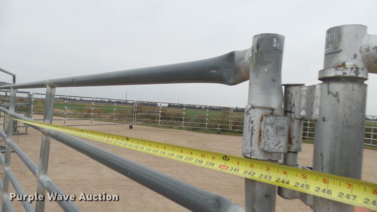 image for item DV9212 WW Livestock Systems corral