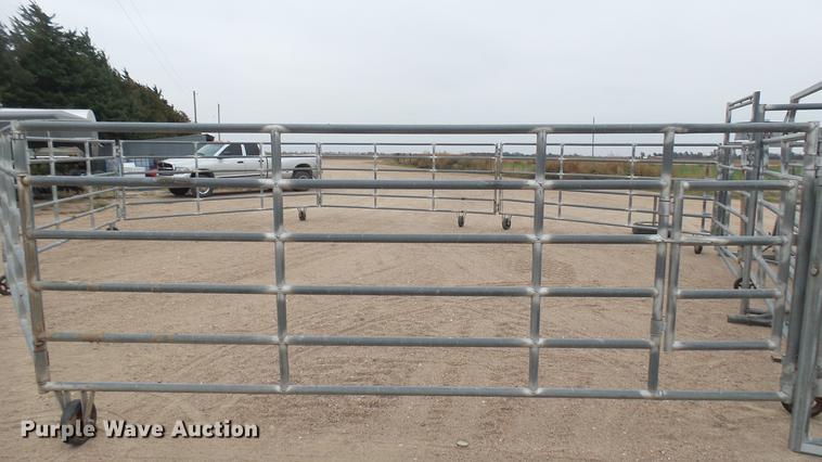 image for item DV9212 WW Livestock Systems corral