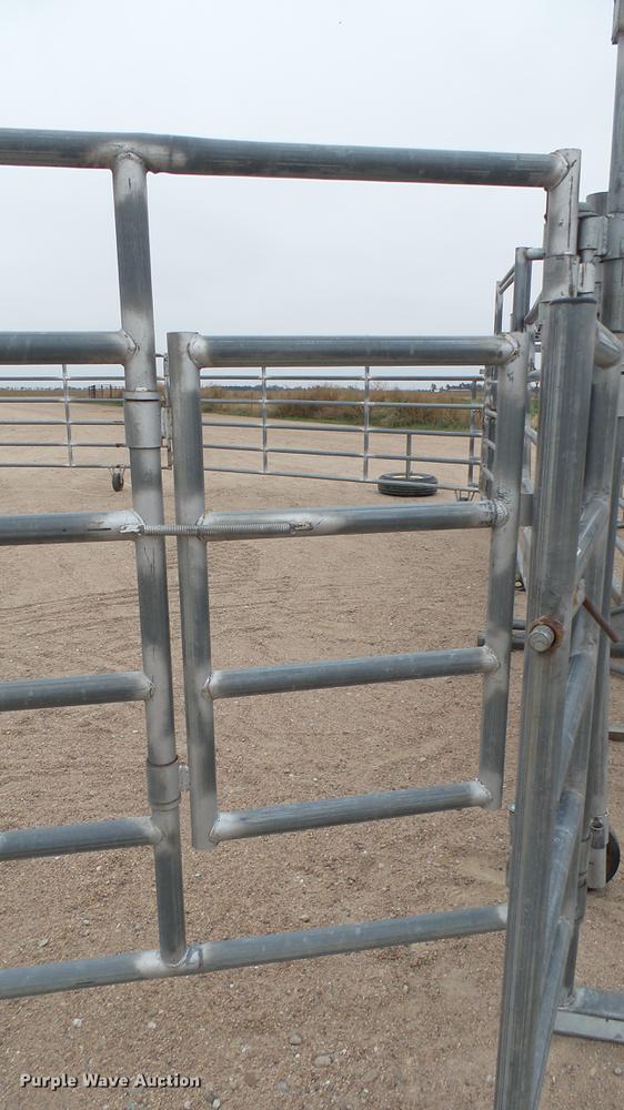 image for item DV9212 WW Livestock Systems corral