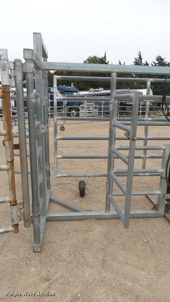 image for item DV9212 WW Livestock Systems corral