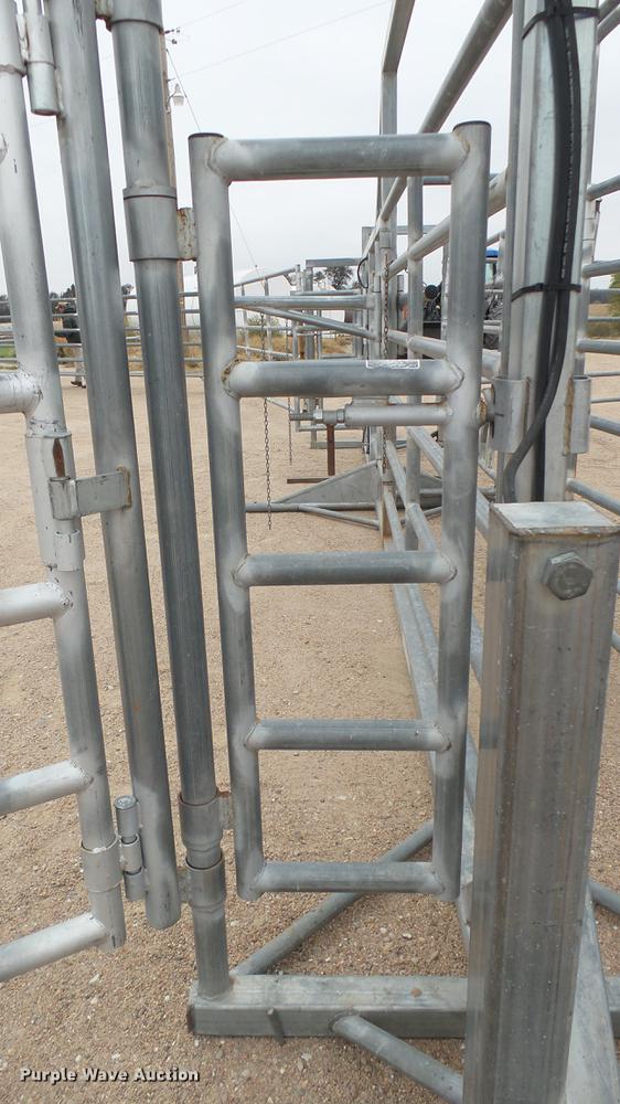 image for item DV9212 WW Livestock Systems corral