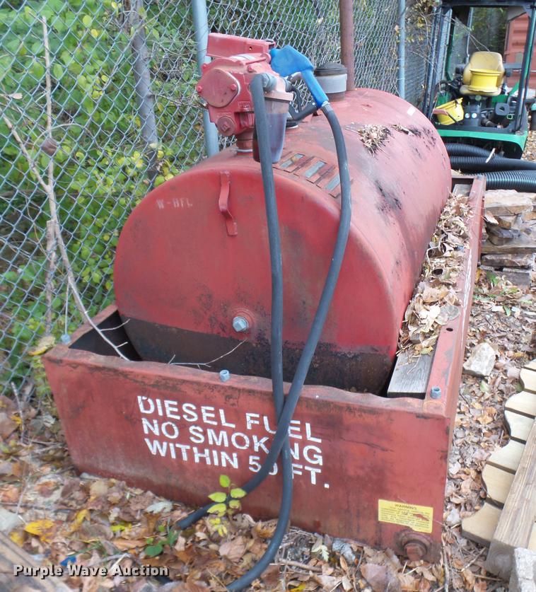 image for item DX9258 Fuel tank with containment