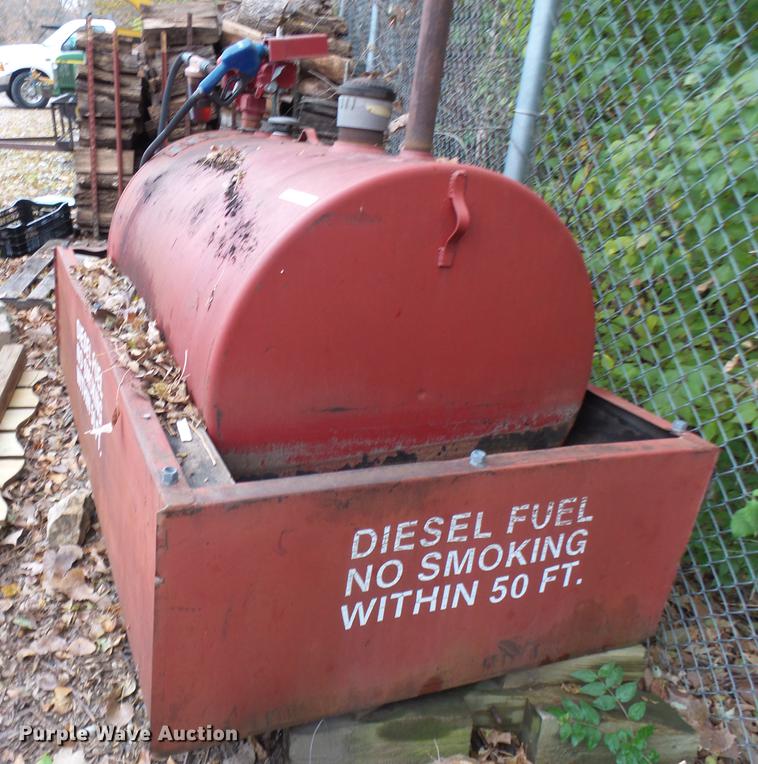 image for item DX9258 Fuel tank with containment