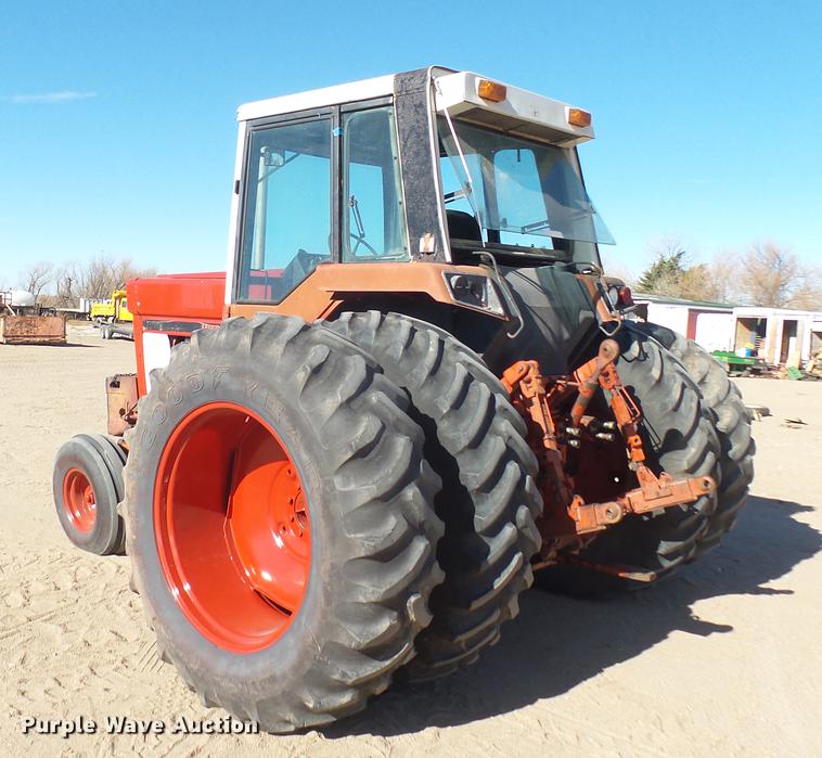image for item DX9793 International 1086 tractor