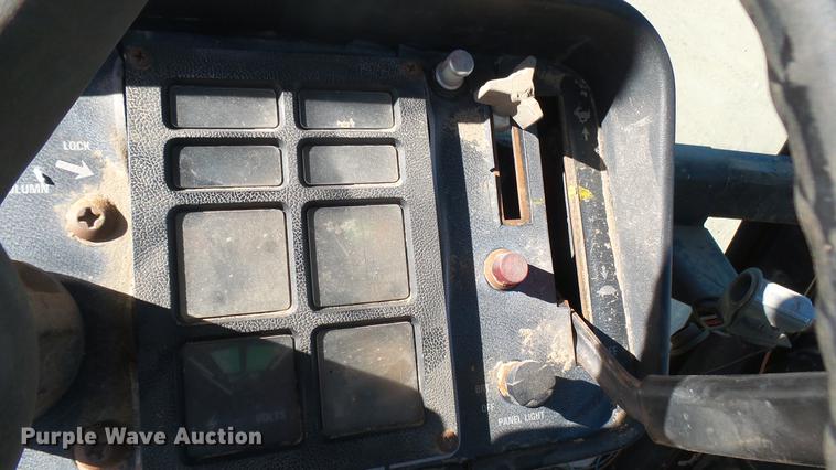 image for item DX9793 International 1086 tractor