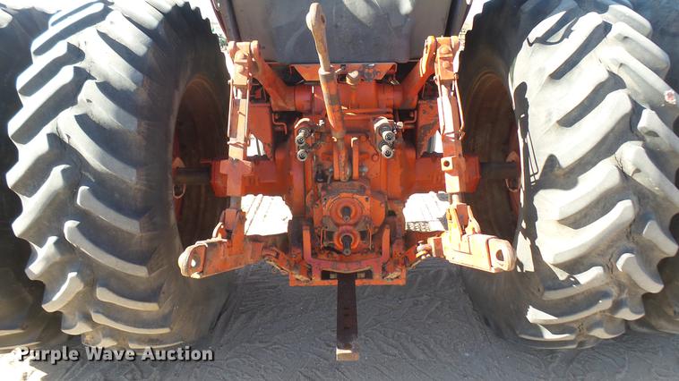 image for item DX9793 International 1086 tractor