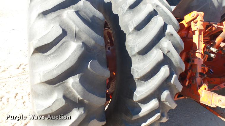 image for item DX9793 International 1086 tractor