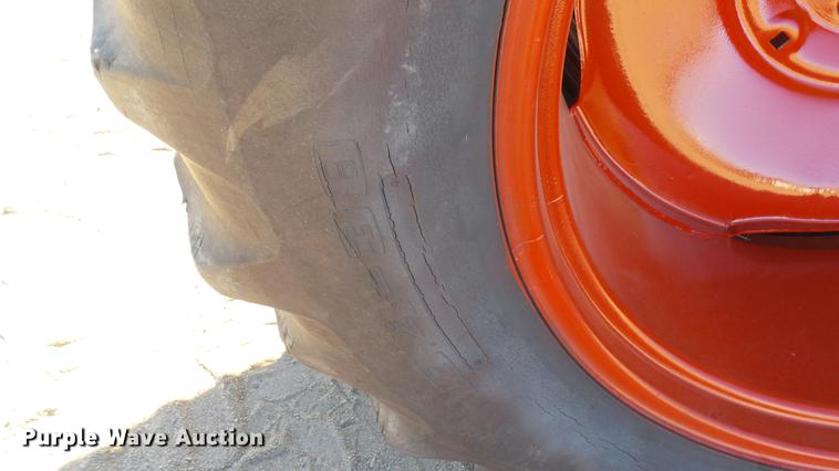 image for item DX9793 International 1086 tractor