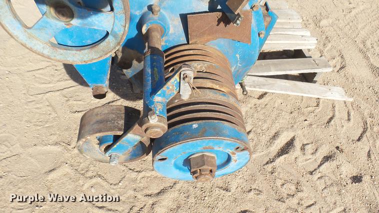 image for item DX9814 Ford 2715E 6.22L six cylinder diesel engine