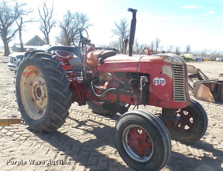 image for item DX9828 Cockshutt 40 tractor