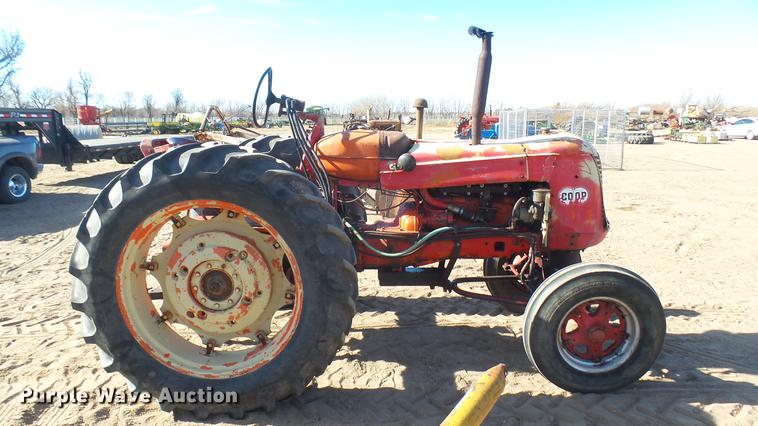 image for item DX9828 Cockshutt 40 tractor