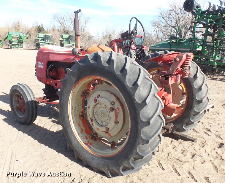 image for item DX9828 Cockshutt 40 tractor