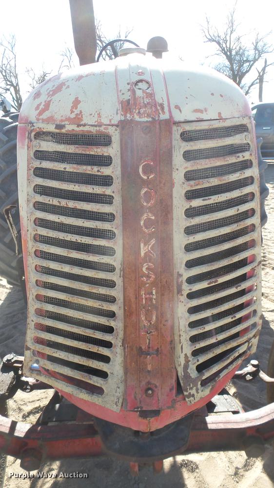 image for item DX9828 Cockshutt 40 tractor