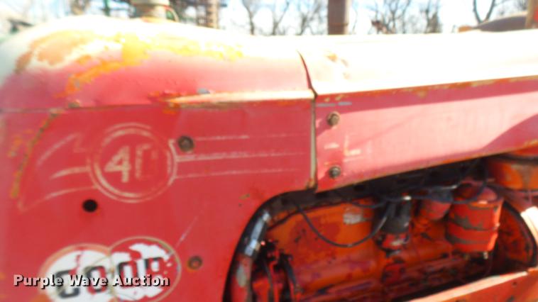 image for item DX9828 Cockshutt 40 tractor