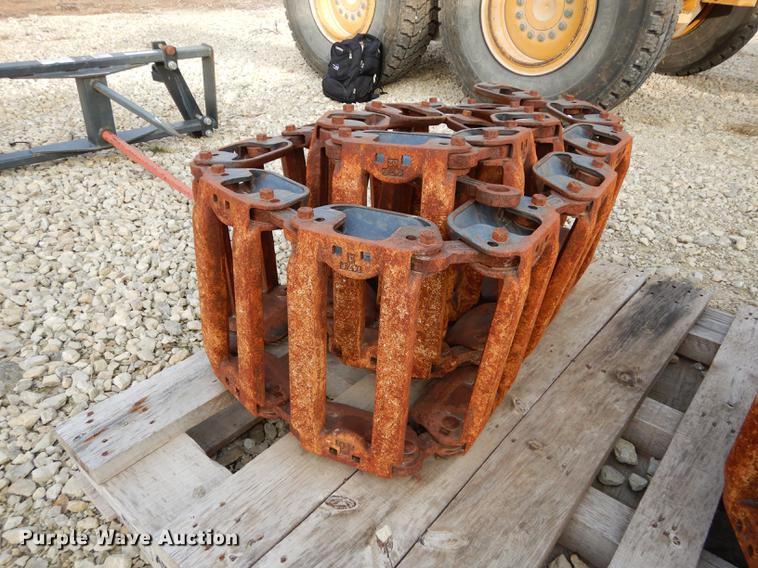 image for item EC9810 Grouser skid steer tracks