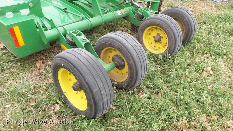 image for item ED9069 John Deere CX15 batwing rotary mower