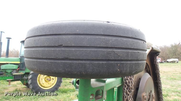 image for item ED9069 John Deere CX15 batwing rotary mower