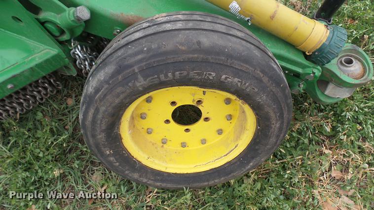 image for item ED9069 John Deere CX15 batwing rotary mower