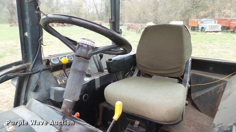 image for item ED9071 John Deere 4630 tractor