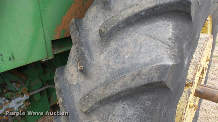 image for item ED9071 John Deere 4630 tractor