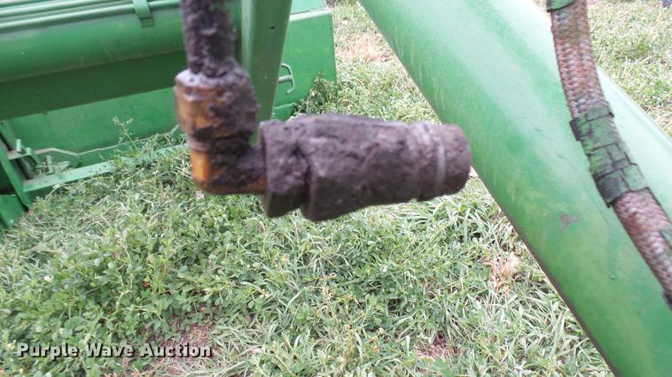 image for item ED9073 John Deere 260 loader