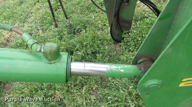 image for item ED9073 John Deere 260 loader