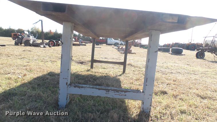 image for item ED9079 Shop table