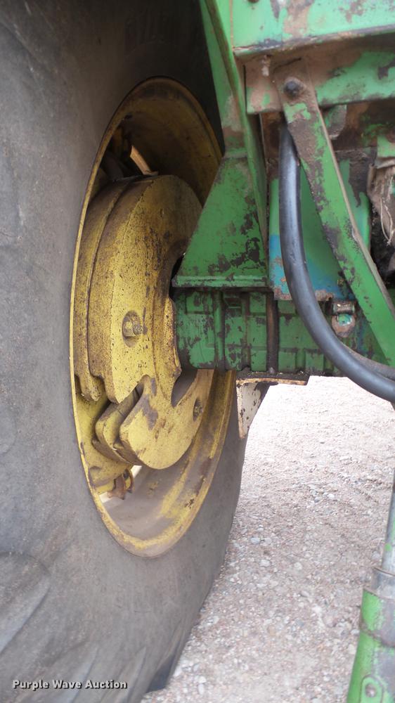 image for item ED9144 John Deere 4020 tractor