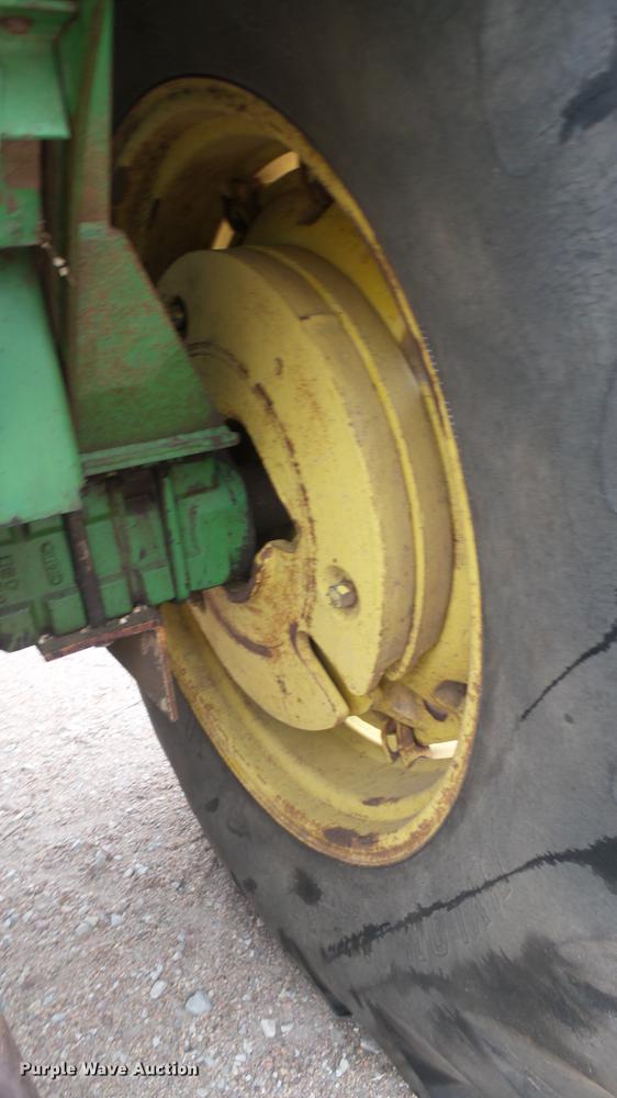 image for item ED9144 John Deere 4020 tractor