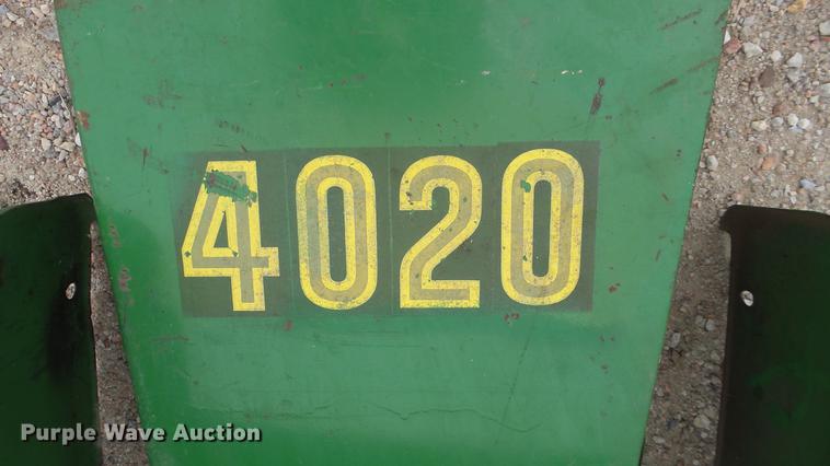 image for item ED9144 John Deere 4020 tractor