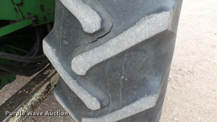 image for item ED9144 John Deere 4020 tractor