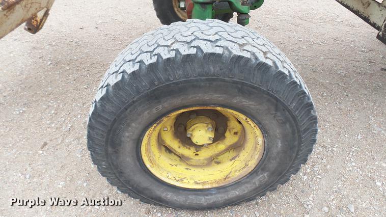 image for item ED9144 John Deere 4020 tractor