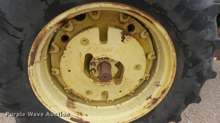 image for item ED9144 John Deere 4020 tractor