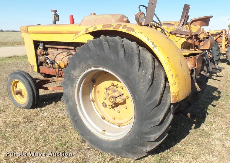 image for item ED9174 Minneapolis Moline G-VI tractor