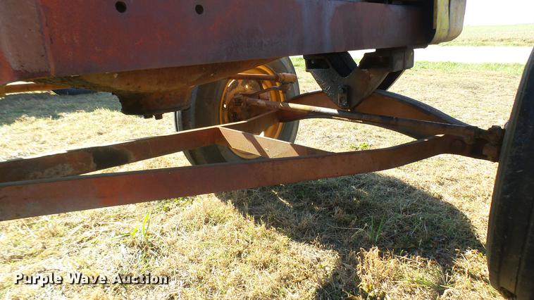 image for item ED9174 Minneapolis Moline G-VI tractor