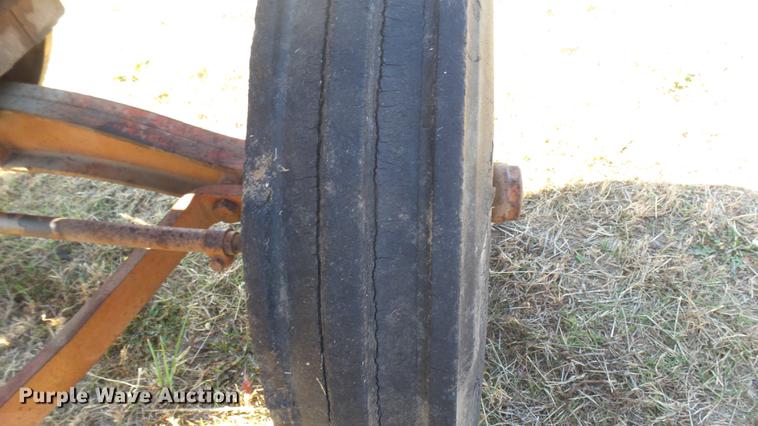 image for item ED9174 Minneapolis Moline G-VI tractor