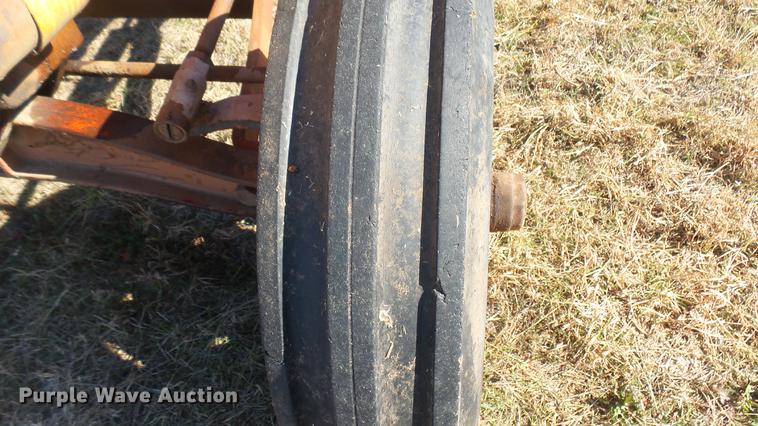 image for item ED9174 Minneapolis Moline G-VI tractor