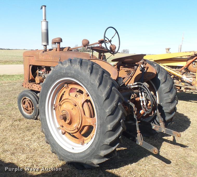 image for item ED9175 Farmall M tractor