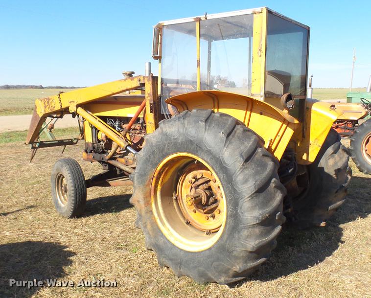 image for item ED9176 1961 Minneapolis Moline M5 tractor