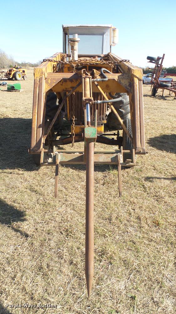 image for item ED9176 1961 Minneapolis Moline M5 tractor