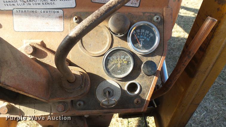 image for item ED9176 1961 Minneapolis Moline M5 tractor