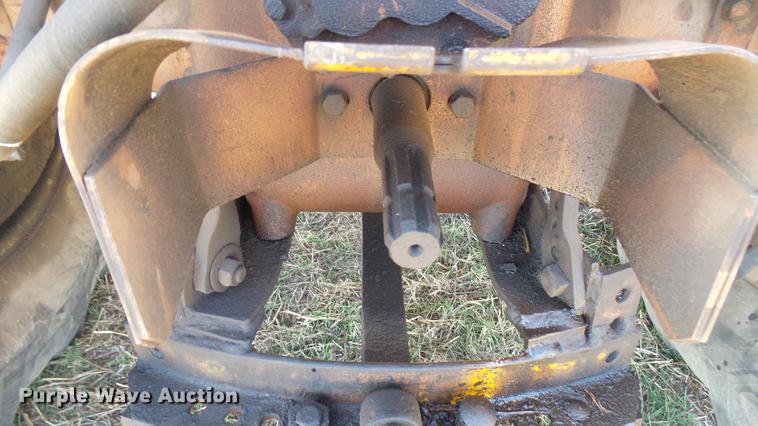 image for item ED9176 1961 Minneapolis Moline M5 tractor