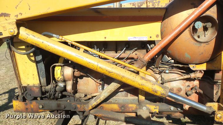 image for item ED9176 1961 Minneapolis Moline M5 tractor