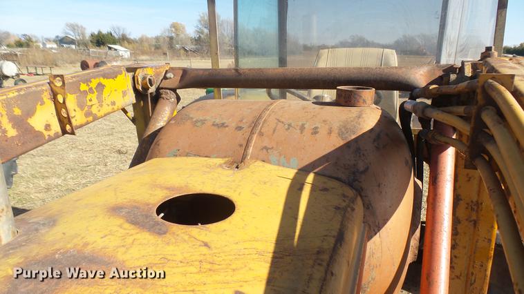 image for item ED9176 1961 Minneapolis Moline M5 tractor