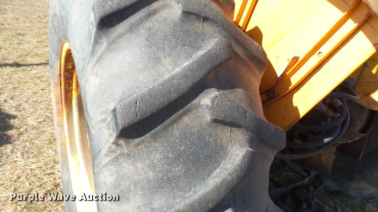 image for item ED9176 1961 Minneapolis Moline M5 tractor