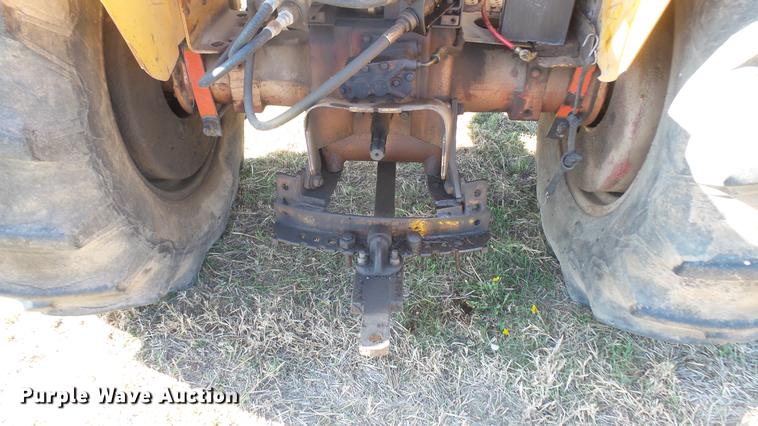 image for item ED9176 1961 Minneapolis Moline M5 tractor