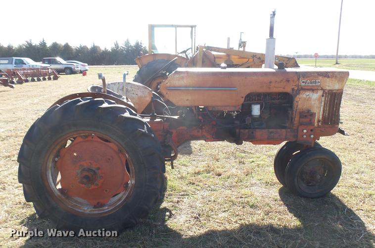 image for item ED9177 Case 211B tractor