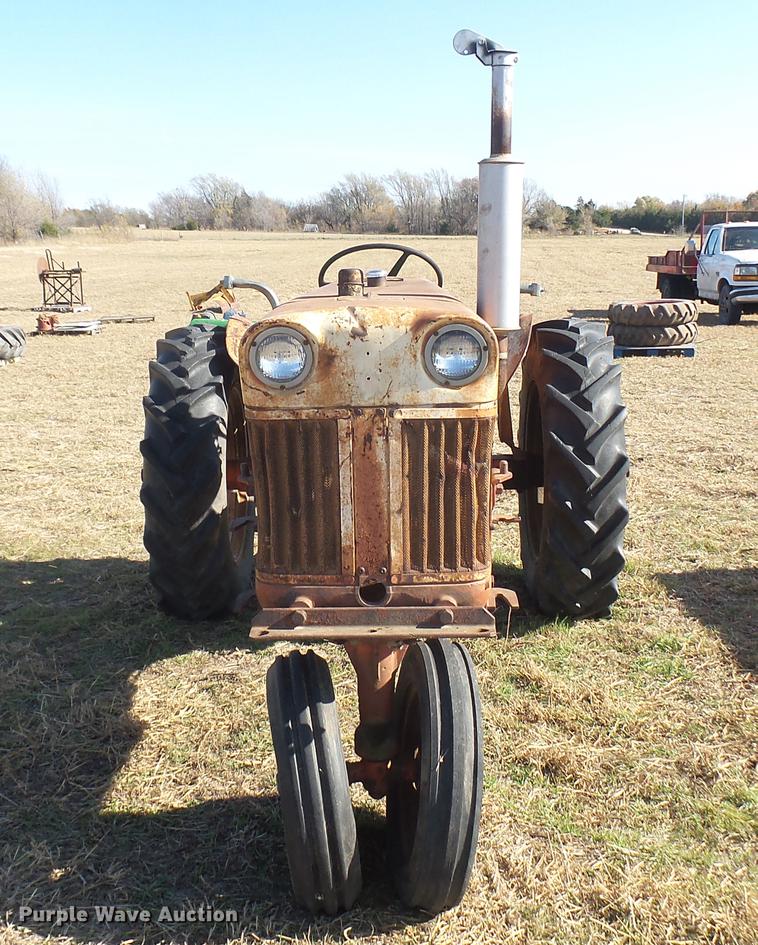 image for item ED9177 Case 211B tractor